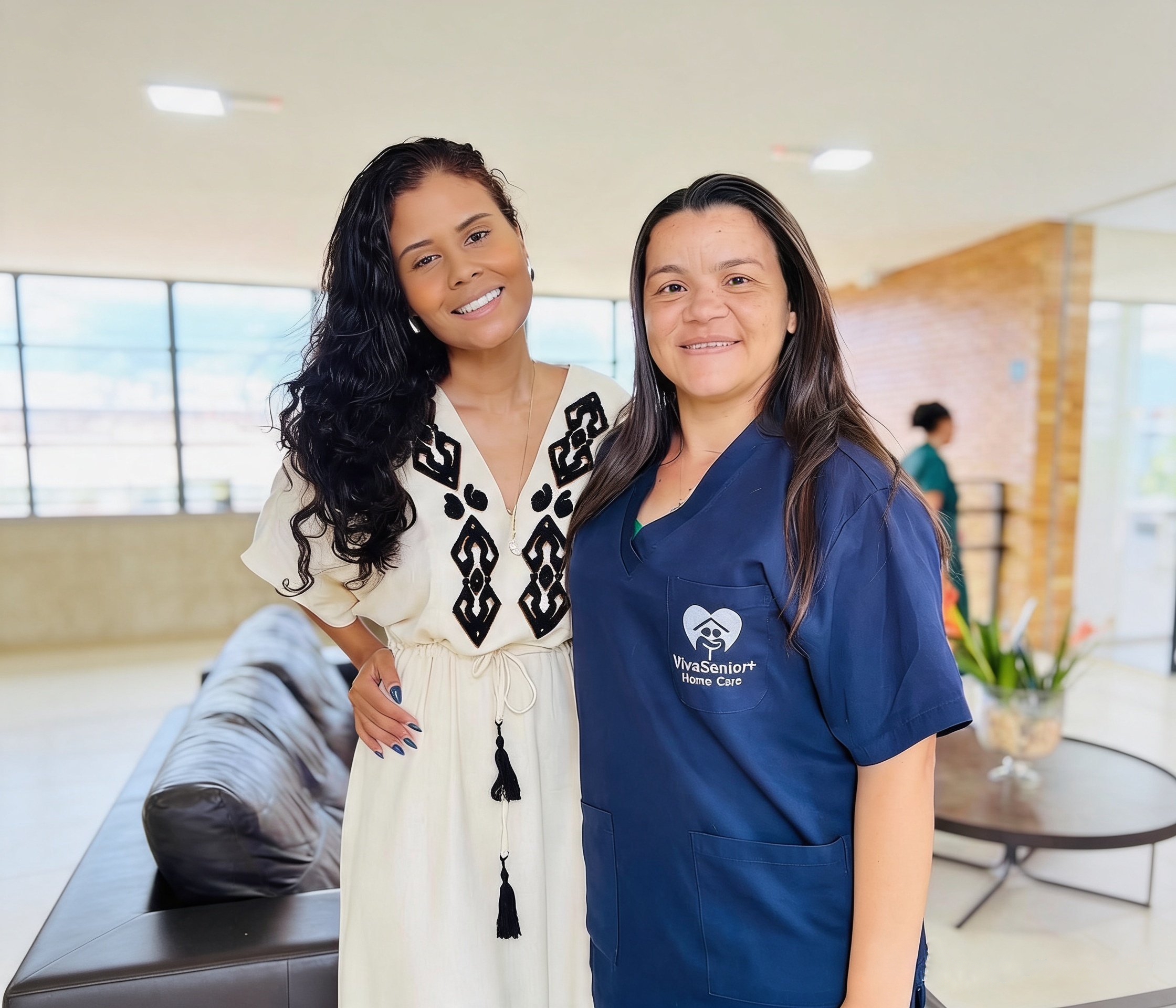 Duas enfermeiras sorrindo